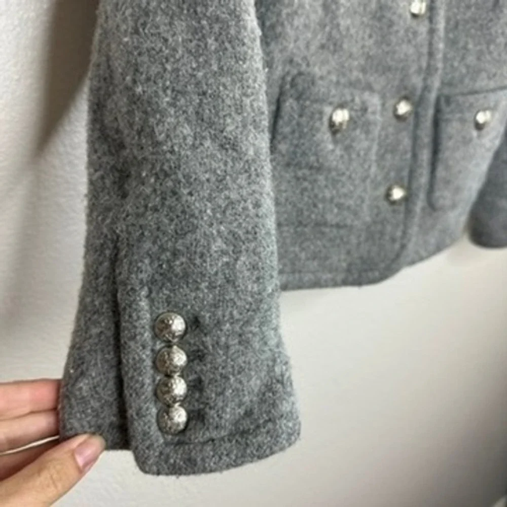 Dunst classic neckline